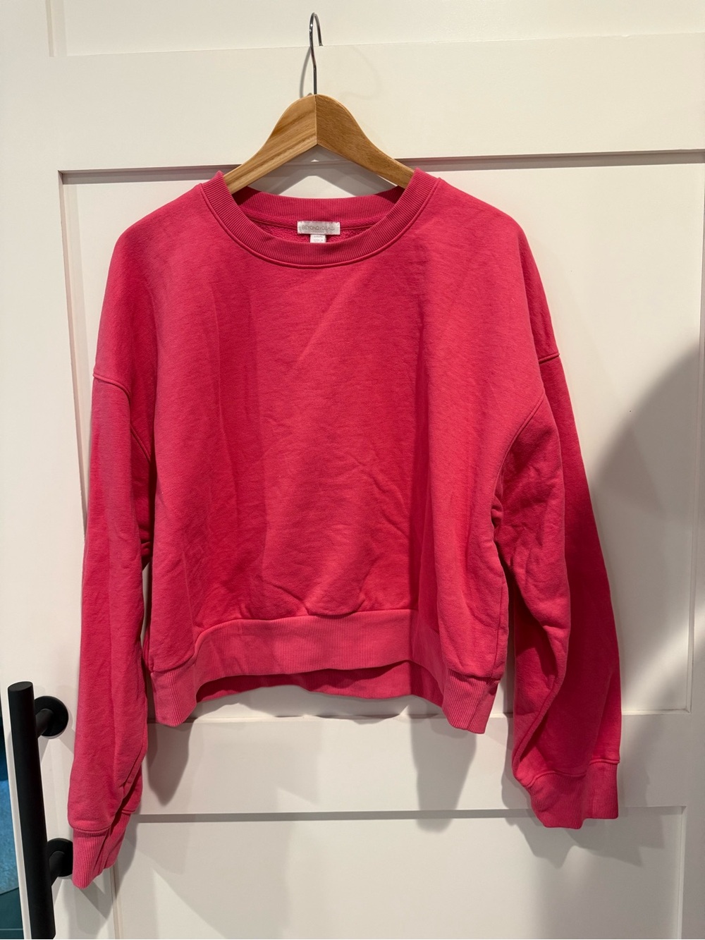 On the go crewneck Beyond Yoga Vibrant Pink Pullover Sweatshirt